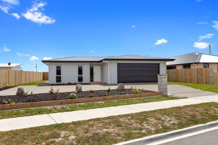 Photo of property in 4 Kotare Drive, Coastlands, Whakatane, 3120