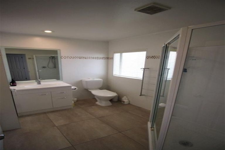 Photo of property in 2/18 Mission View Drive, Northpark, Auckland, 2013
