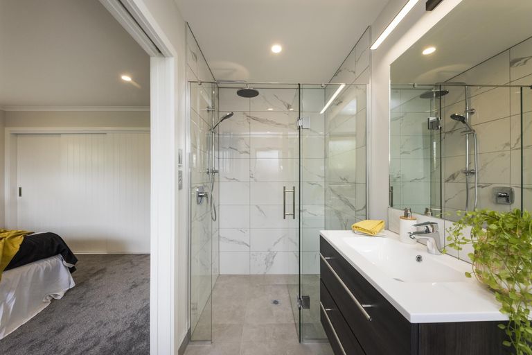 Photo of property in 107a Queen Street West, Levin, 5510