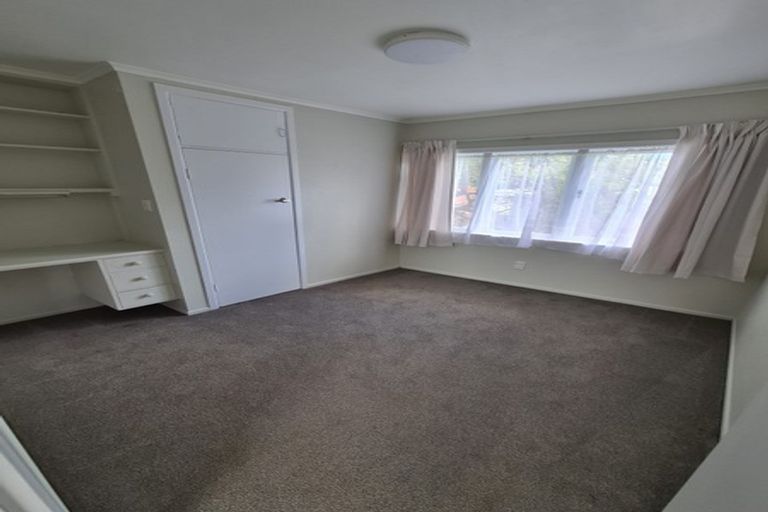 Photo of property in 43 Shirley Avenue, Papakura, 2110