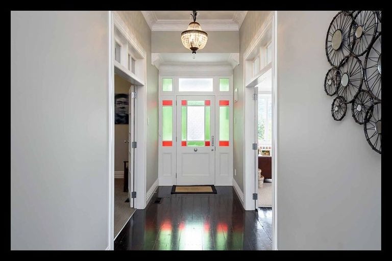 Photo of property in 35 Everest Street, Khandallah, Wellington, 6035