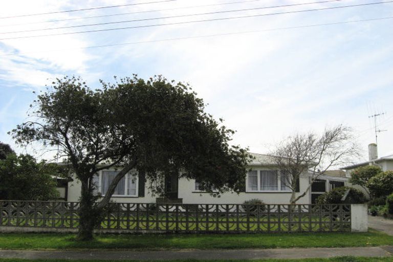 Photo of property in 5 Andrews Place, Gonville, Whanganui, 4501