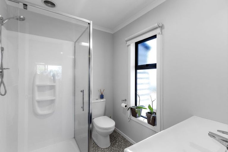 Photo of property in 2/15 Cook Street, Hamilton East, Hamilton, 3216