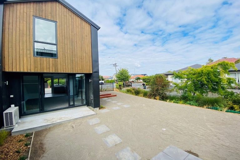Photo of property in 4/107 Edgeware Road, St Albans, Christchurch, 8014