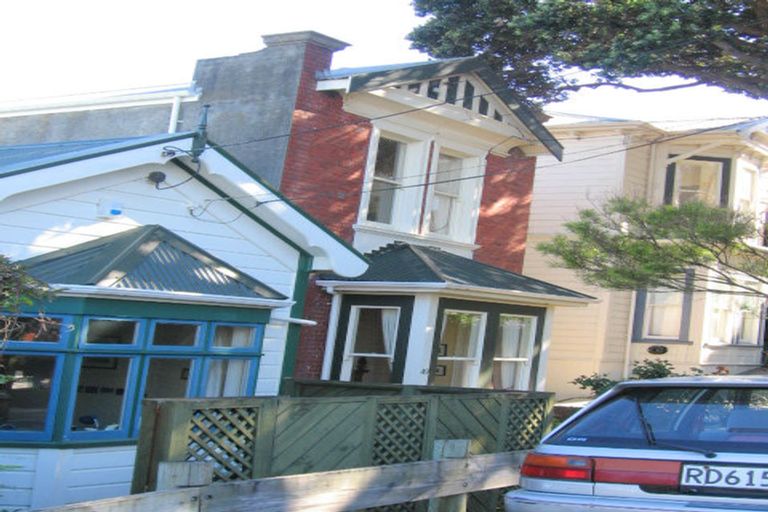 Photo of property in 49 Hawker Street, Mount Victoria, Wellington, 6011