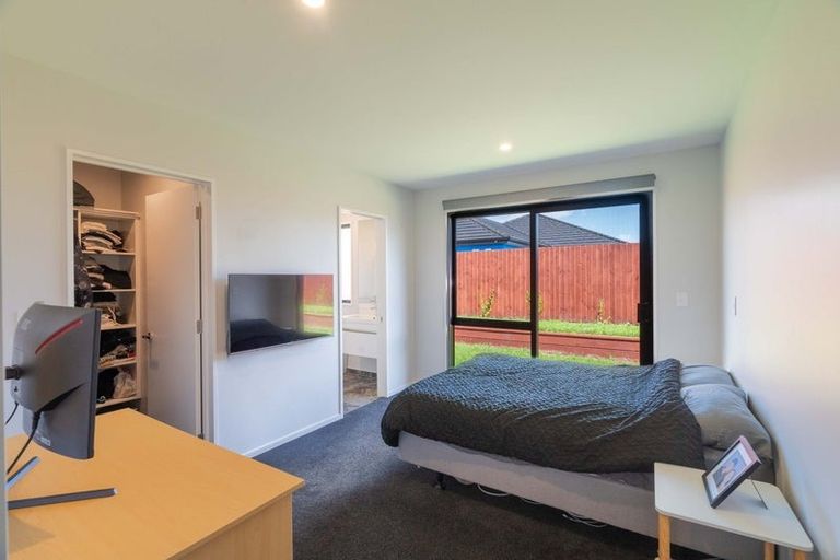 Photo of property in 17 Llew Summers Street, Belfast, Christchurch, 8051