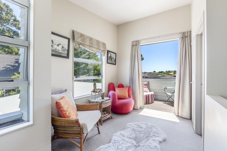 Photo of property in 20a Glenross Drive, Wattle Downs, Auckland, 2103