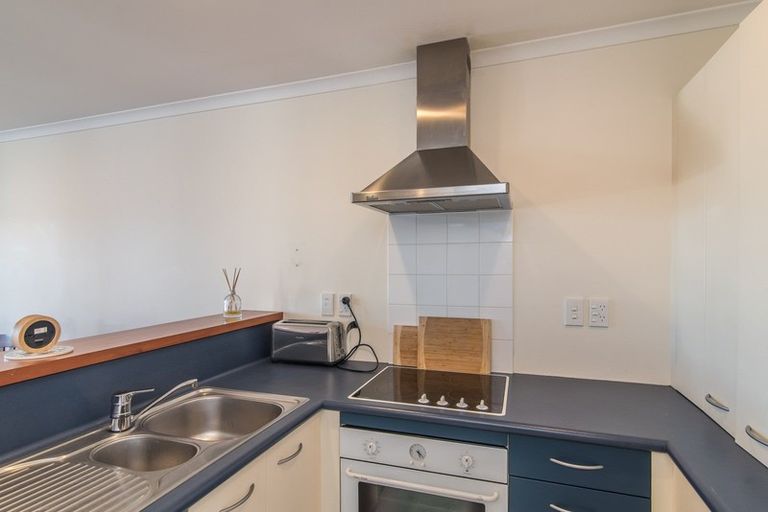 Photo of property in Terrace Heights Apartments, 13d/163 The Terrace, Wellington Central, Wellington, 6011