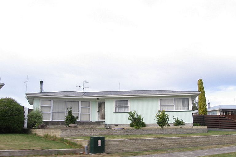 Photo of property in 88 Wynyard Crescent, Tamatea, Napier, 4112