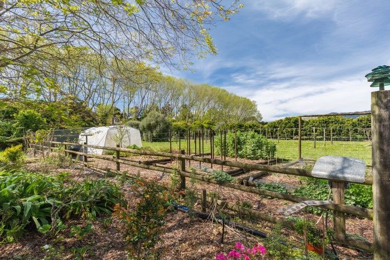 Photo of property in 173 Tangmere Road, Takaka, 7183