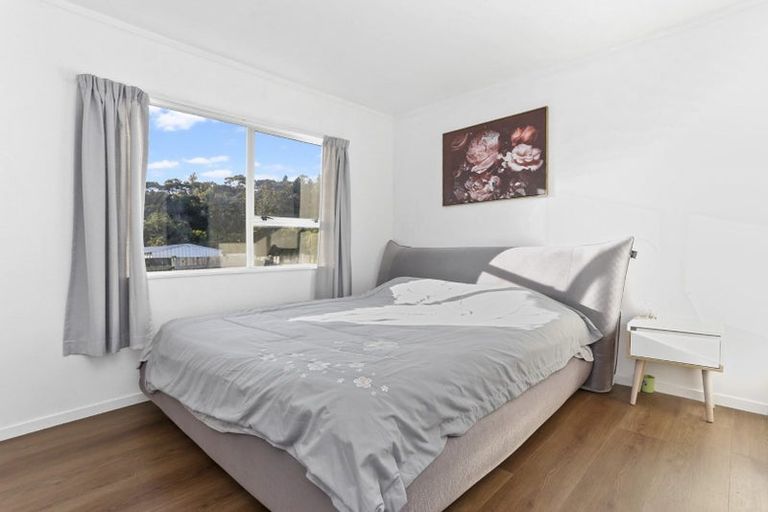 Photo of property in 51 Border Road, Henderson, Auckland, 0612