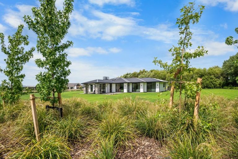 Photo of property in 21 Classiebawn Lane, Prebbleton, 7676