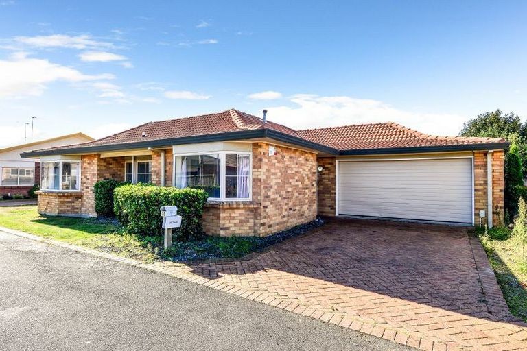 Photo of property in 10 Longford Court, Forest Lake, Hamilton, 3200