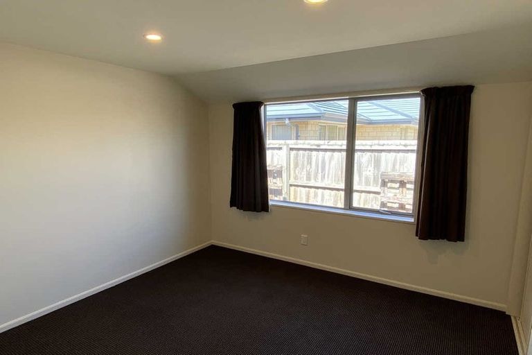 Photo of property in 6 Cunneen Place, Aidanfield, Christchurch, 8025