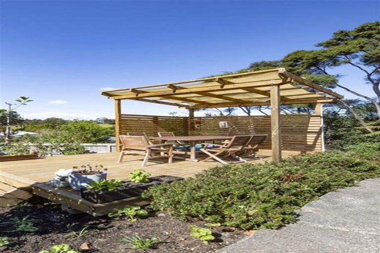 Photo of property in 1/1 Burnham Road, Waitakere, Auckland, 0816