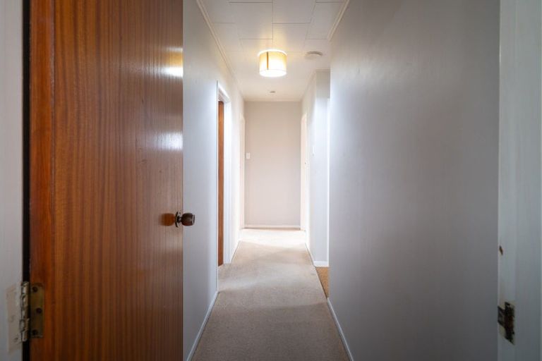 Photo of property in 17 Walton Place, Flaxmere, Hastings, 4120