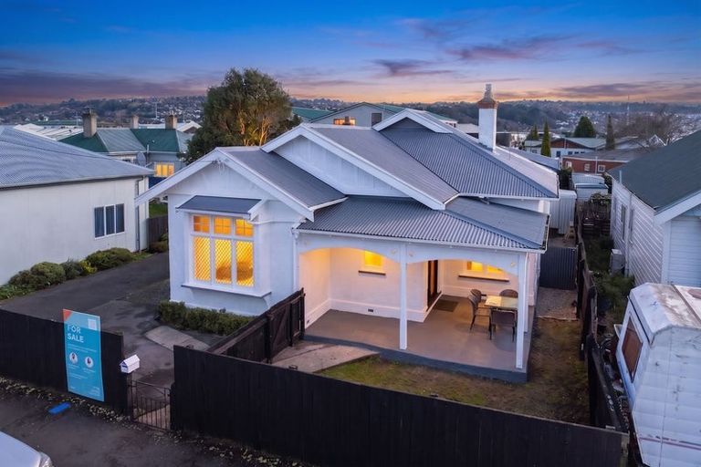 Photo of property in 52 Melbourne Street, South Dunedin, Dunedin, 9012