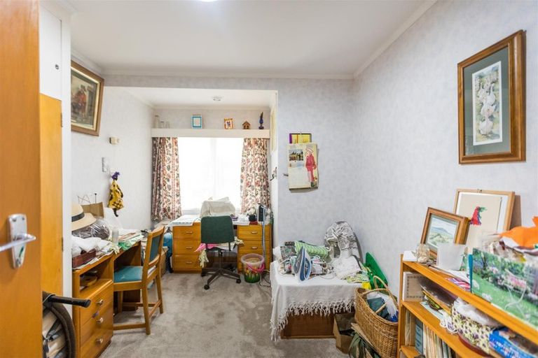 Photo of property in 6 Dalrymple Place, Marton, 4710