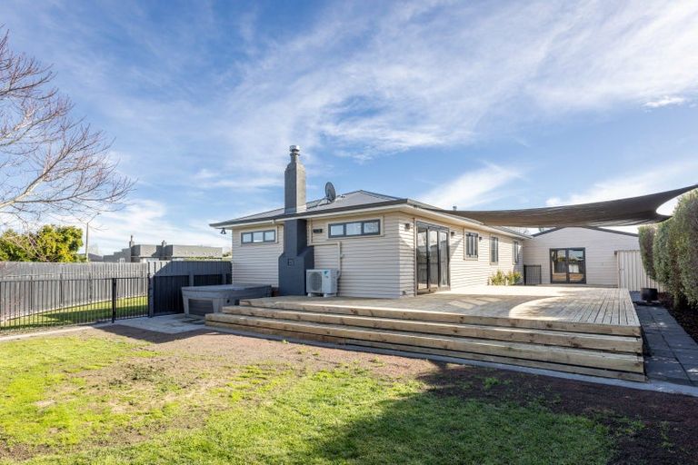 Photo of property in 17 Buckingham Street, Whakatu, Hastings, 4102