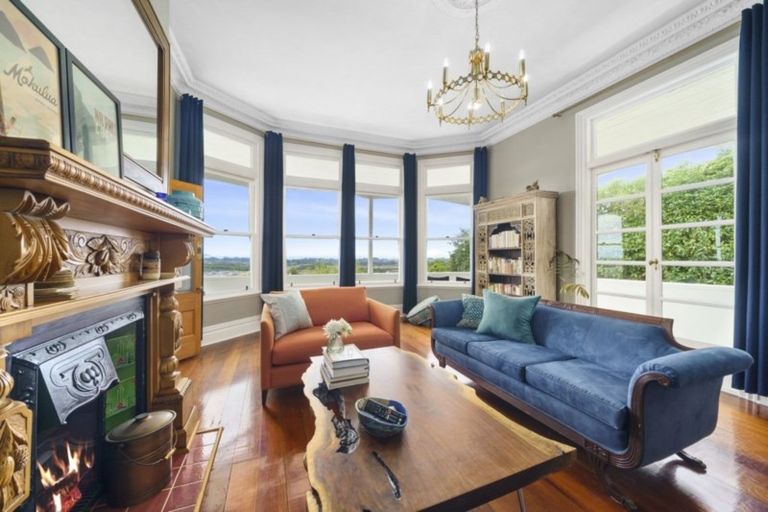 Photo of property in 14 Kea Street, Waikanae, 5036