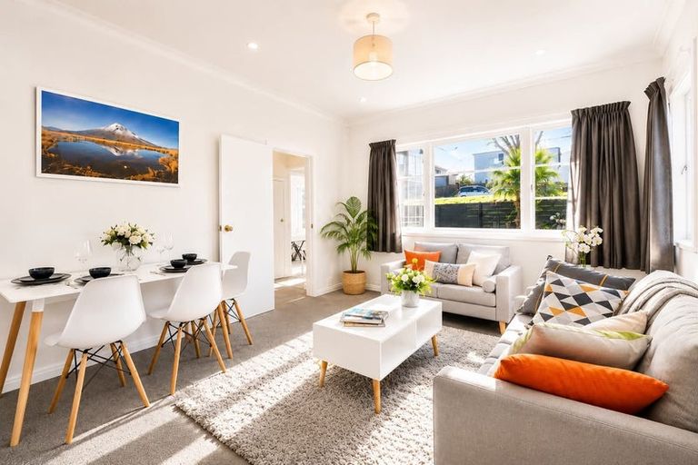 Photo of property in 1/62 Hillcrest Road, Papatoetoe, Auckland, 2025
