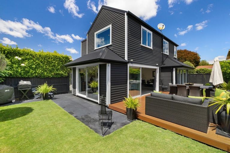 Photo of property in 5a Staveley Street, Avonhead, Christchurch, 8042