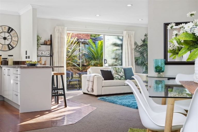 Photo of property in 20 Clark Road, Pahurehure, Papakura, 2113