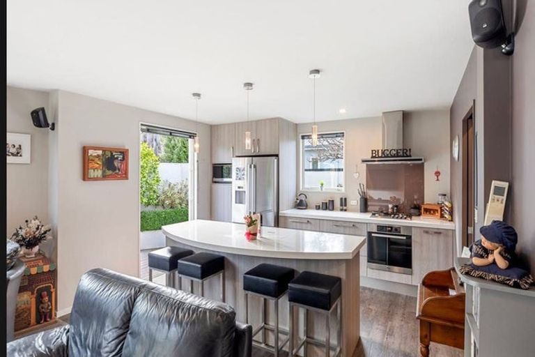 Photo of property in 28 Mayfair Street, Riccarton, Christchurch, 8011