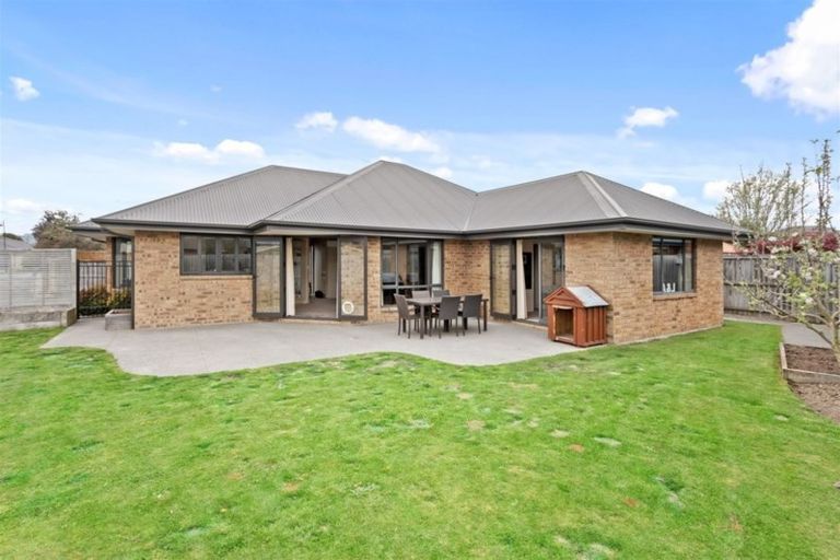 Photo of property in 10 Bernadette Street, Aidanfield, Christchurch, 8025