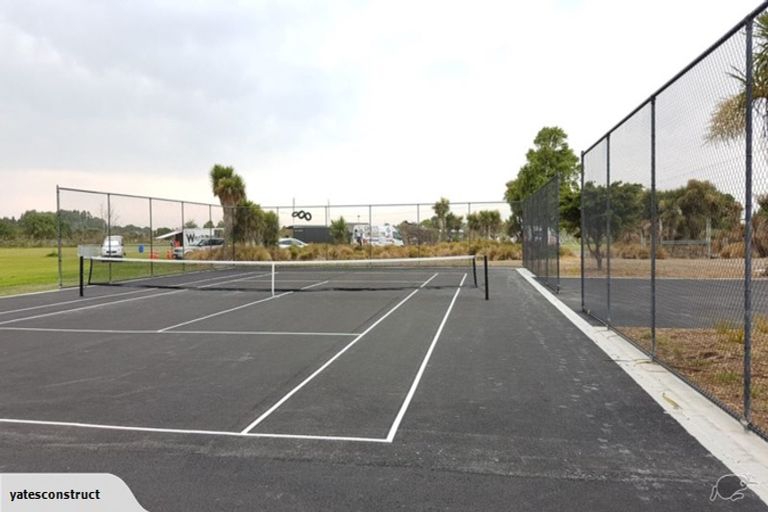 Photo of property in 3 Kingsbridge Drive, Burwood, Christchurch, 8083