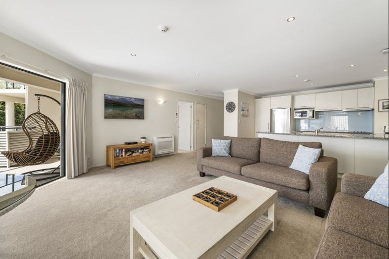Photo of property in 31 Holly Road, St Albans, Christchurch, 8014