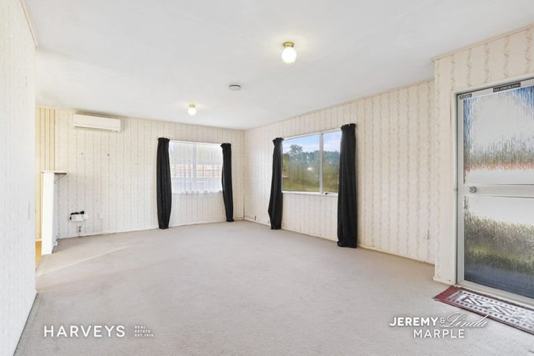 Photo of property in 2 Styca Place, Sunnyvale, Auckland, 0612