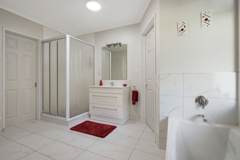 Photo of property in 204e Beach Road, Katikati, 3178