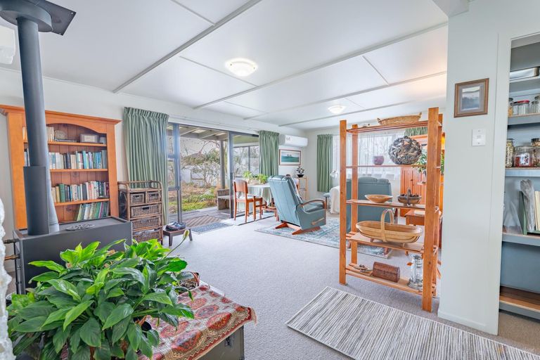 Photo of property in 8 Moorhouse Street, Waimate, 7924
