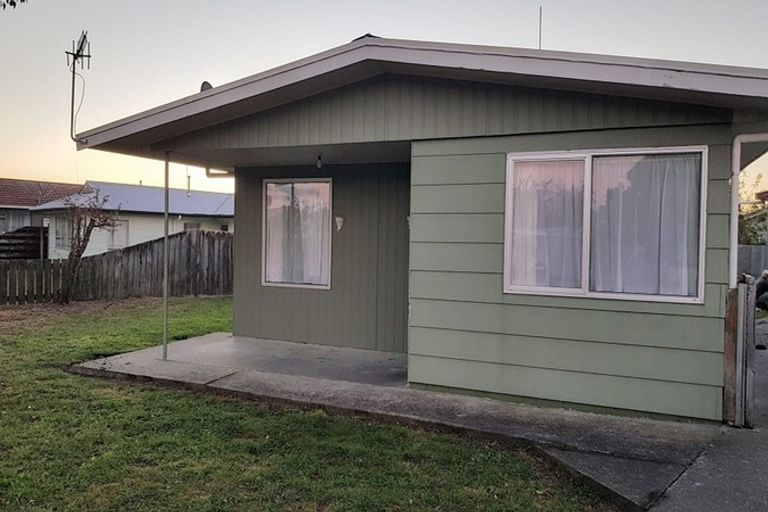 Photo of property in 18 Clarke Avenue, Highbury, Palmerston North, 4412