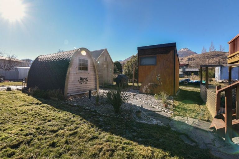 Photo of property in 13 Forbes Place, Glenorchy, 9372