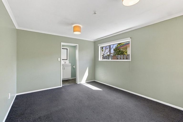Photo of property in 14 Jade Place, Bell Block, New Plymouth, 4312
