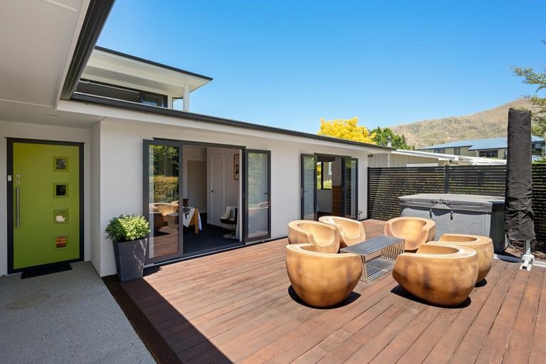 Photo of property in 156 Upton Street, Wanaka, 9305