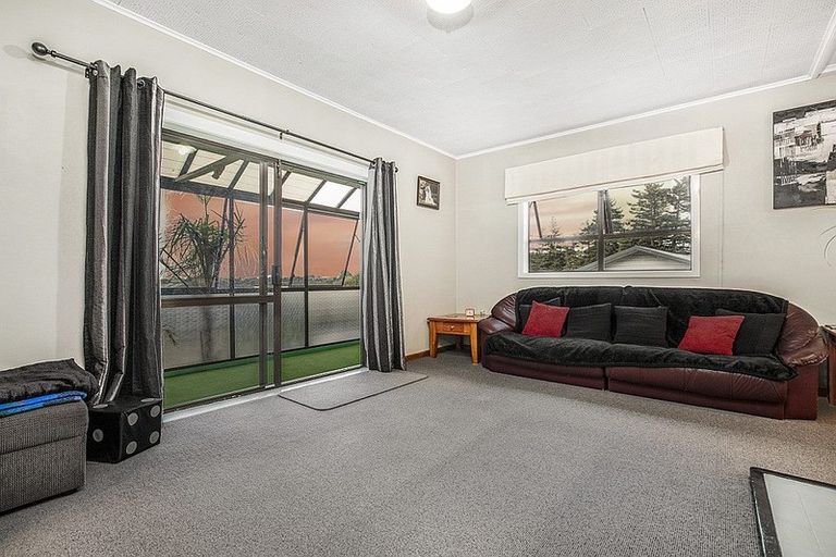 Photo of property in 10 Grierson Place, Pukekohe, 2120
