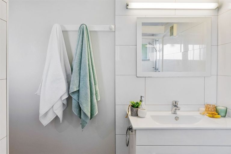 Photo of property in 31 Moana Road, Plimmerton, Porirua, 5026