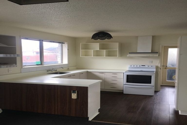 Photo of property in 1/62a Mackenzie Avenue, Woolston, Christchurch, 8023