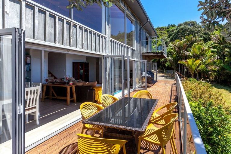 Photo of property in 102 Waihirere Drive, Tuateawa, Coromandel, 3583