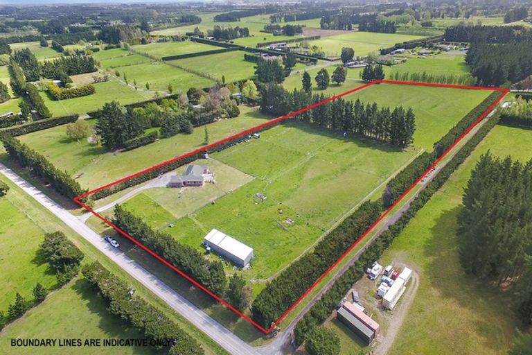 Photo of property in 17 Scarlet Oak Drive, West Melton, Christchurch, 7671