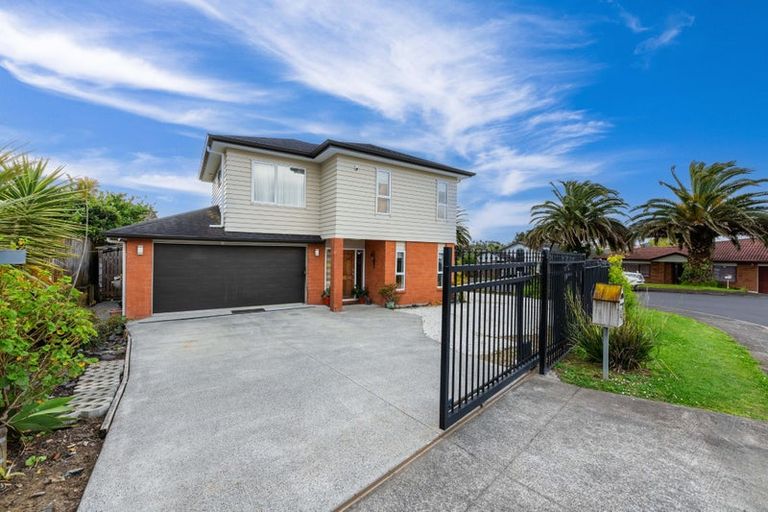Photo of property in 57 Pitt Avenue, Clendon Park, Auckland, 2103