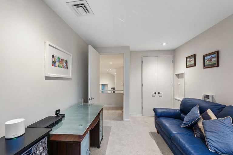 Photo of property in 37 Clyside Avenue, Half Moon Bay, Auckland, 2012