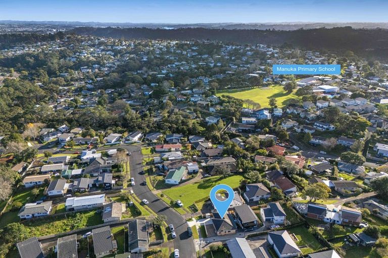 Photo of property in 25 Neal Avenue, Glenfield, Auckland, 0629