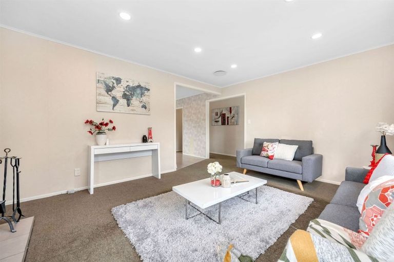 Photo of property in 52 Ennis Avenue, Pakuranga Heights, Auckland, 2010