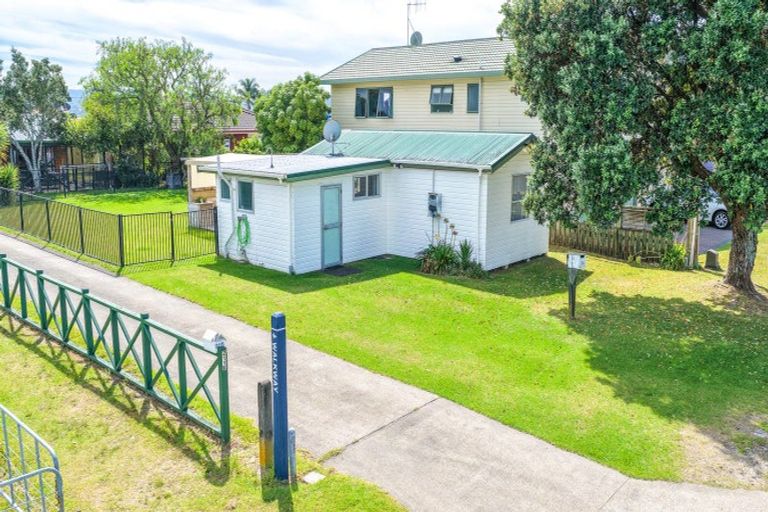 Photo of property in 211a The Square, Whangamata, 3620