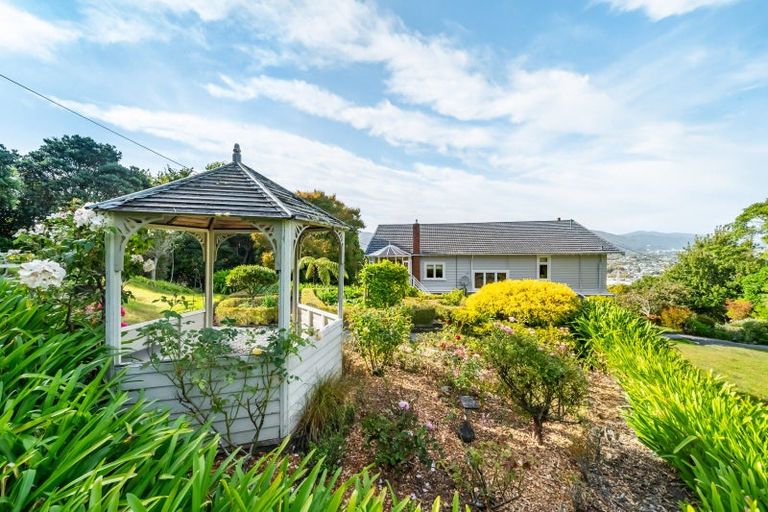 Photo of property in 39 Wairere Road, Belmont, Lower Hutt, 5010