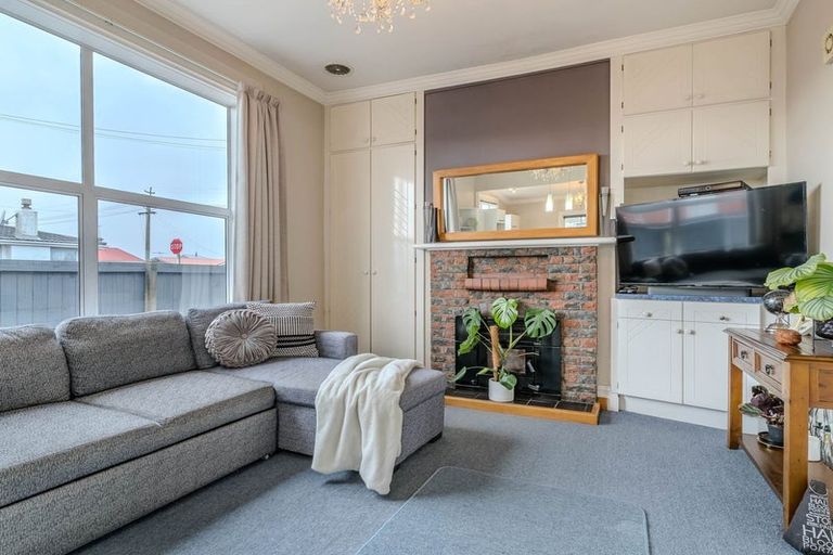 Photo of property in 196 Oxford Street, South Dunedin, Dunedin, 9012